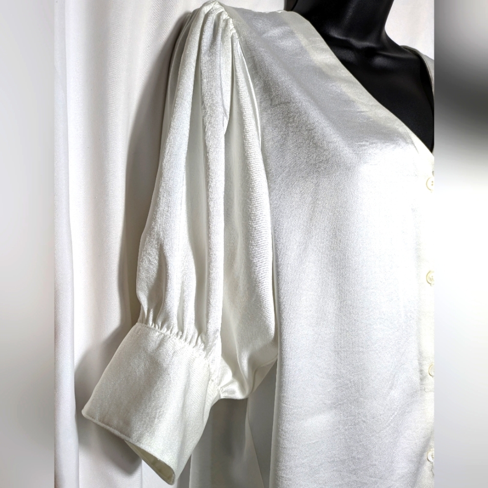 Women's Fifteen Twenty Cream Satin Blouse, V-Neck, Puff Sleeve| Size M - Picture 3 of 10